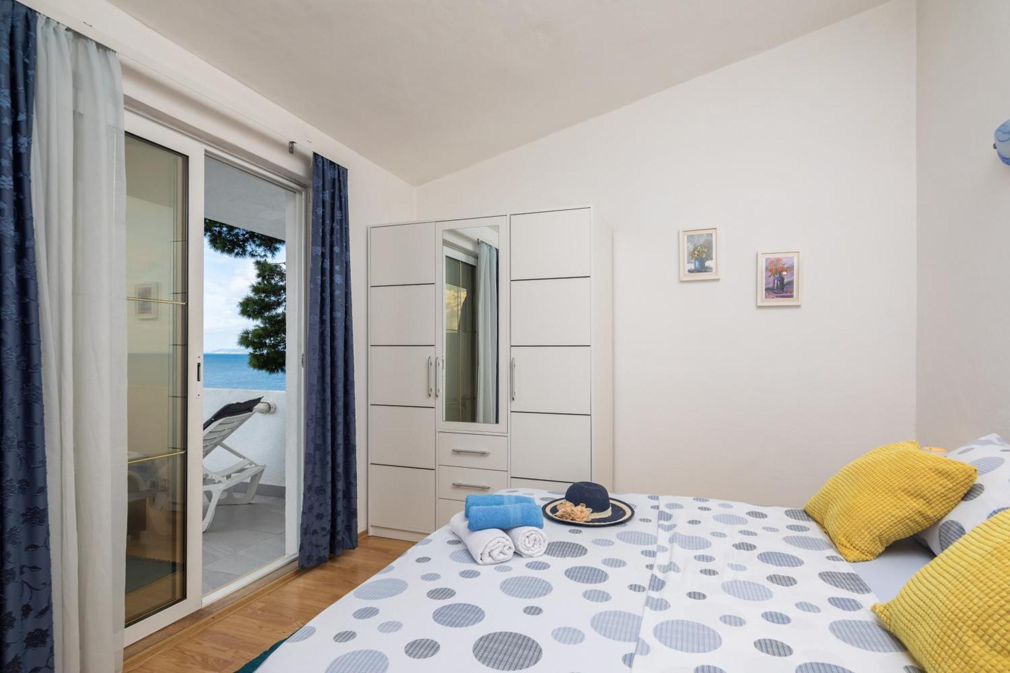 Sky Way Apartments Dugi Rat Bagian luar foto