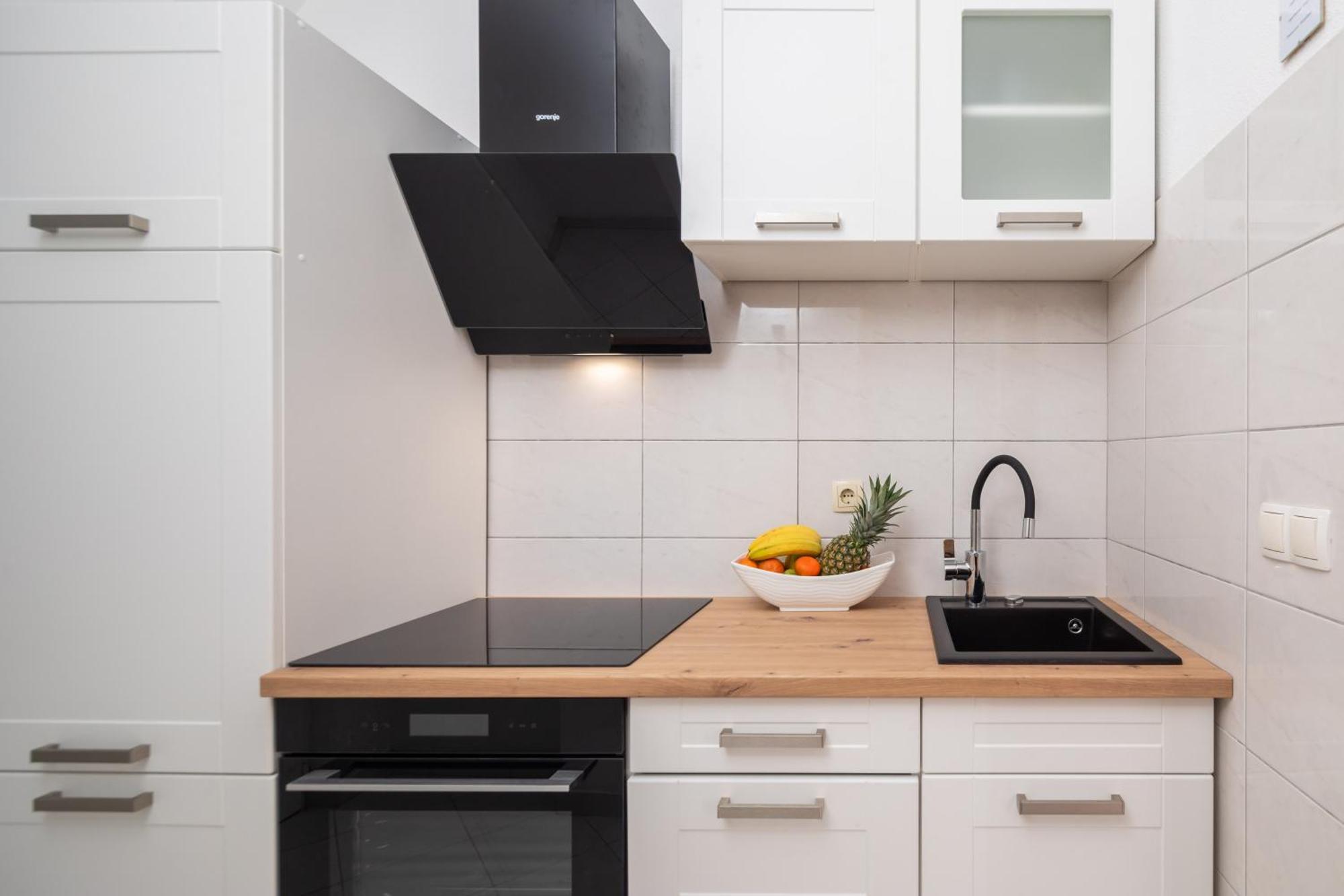 Sky Way Apartments Dugi Rat Bagian luar foto